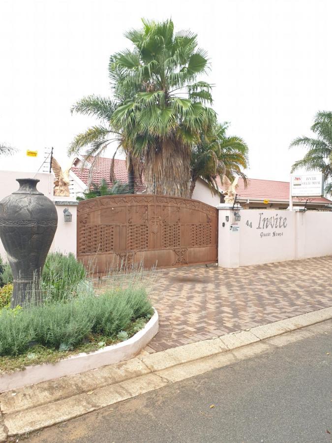 Invite Guest House - Self Catering Accommodation In Vanderbijlpark Exterior foto