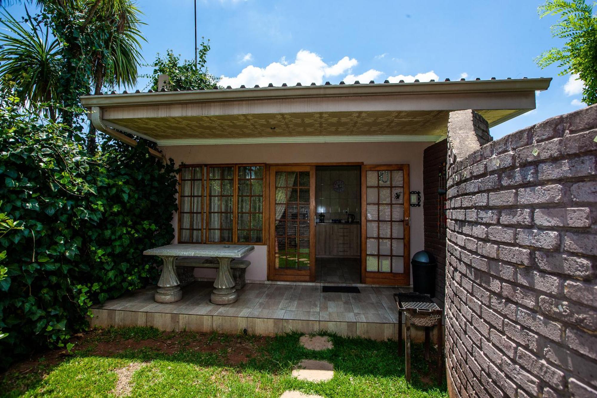 Invite Guest House - Self Catering Accommodation In Vanderbijlpark Exterior foto